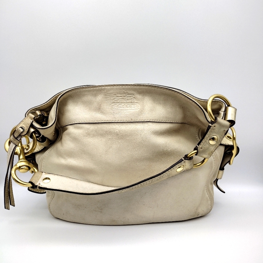 Authentic Coach Cream Colored Leather Handbag/Shoulderbag Purse